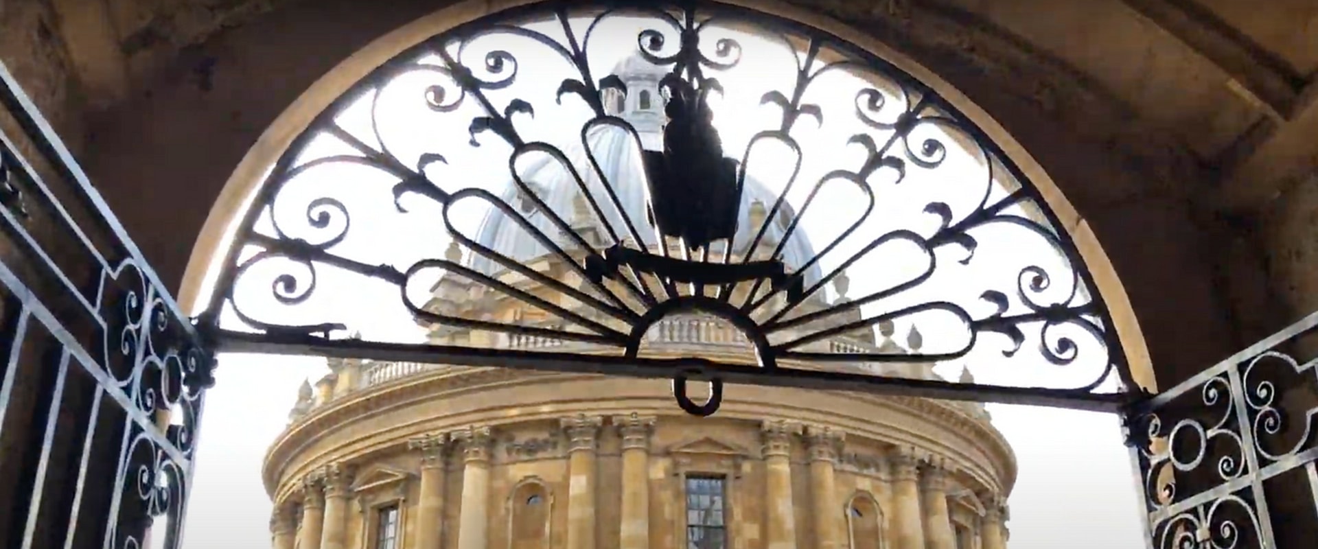 Common Mistakes to Avoid When Applying to Oxford or Cambridge University