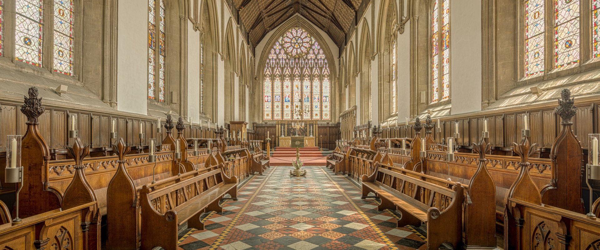 Handling Conflicting Recommendations at Oxford and Cambridge Universities