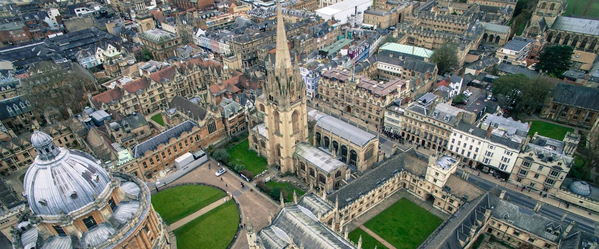 Extracurricular Opportunities at Oxford and Cambridge Universities